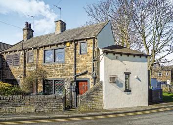 Cottage For Sale in Bradford