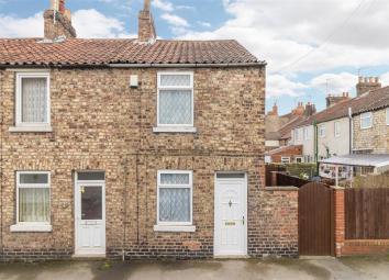 End terrace house For Sale in Malton