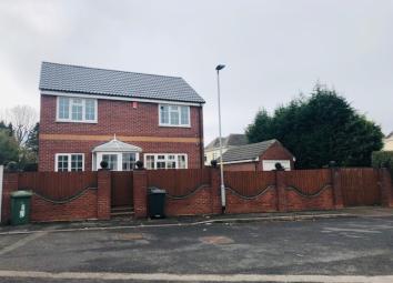 Detached house To Rent in Willenhall