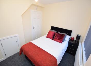 Terraced house To Rent in Smethwick