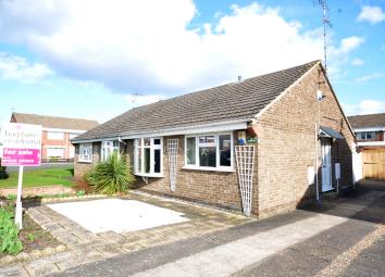 Semi-detached bungalow For Sale in Derby
