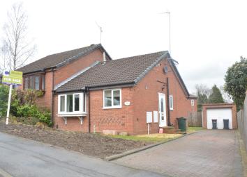 Semi-detached bungalow For Sale in Rotherham