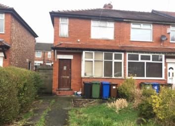 End terrace house For Sale in Stockport