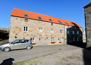 Terraced house For Sale in Cupar