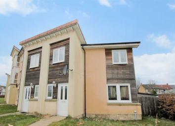End terrace house For Sale in Dunfermline