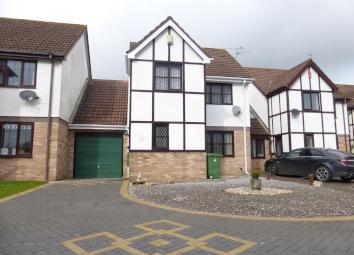Link-detached house For Sale in Cardiff