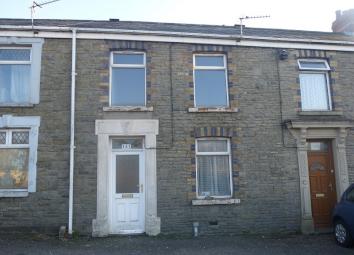Terraced house For Sale in Ammanford
