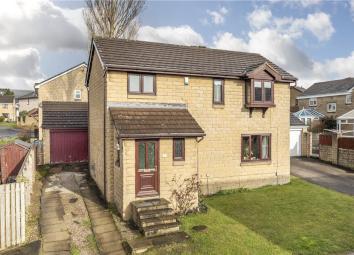 Detached house For Sale in Bingley