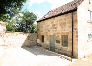 Detached house To Rent in Bath