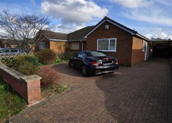 Detached bungalow For Sale in Malvern