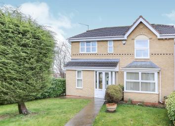 Detached house For Sale in Bilston
