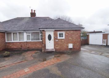 Semi-detached bungalow For Sale in Blackpool