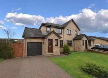 Semi-detached house For Sale in Erskine