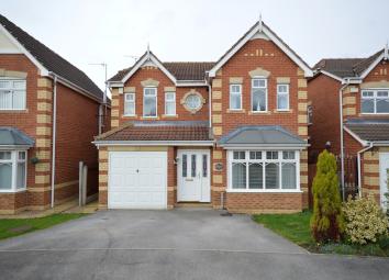 Detached house For Sale in Normanton