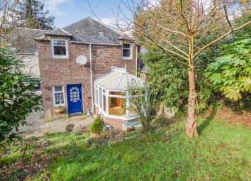 Town house For Sale in Crieff