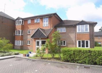 Flat To Rent in Camberley