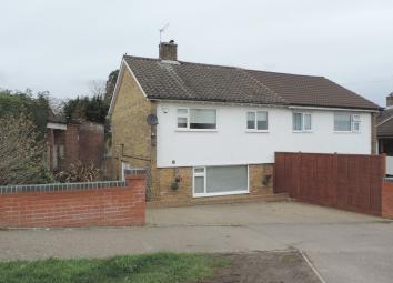 Semi-detached house For Sale in Potters Bar