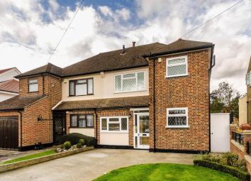 Semi-detached house For Sale in Beckenham