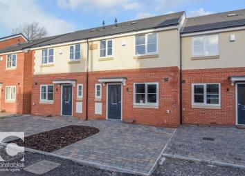 Terraced house To Rent in Neston