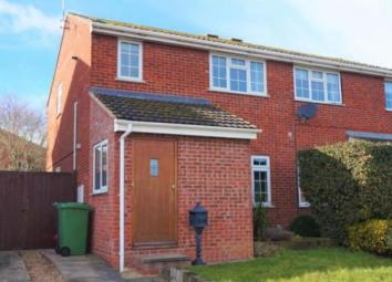Semi-detached house To Rent in Leamington Spa