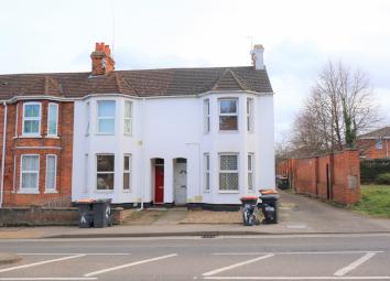 Studio For Sale in Bedford