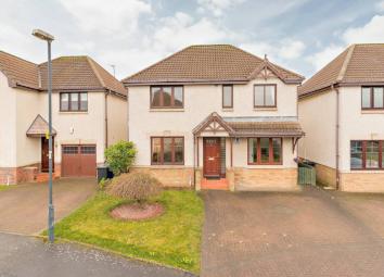 Detached house For Sale in Bonnyrigg