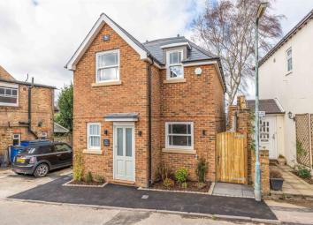 Detached house For Sale in Weybridge