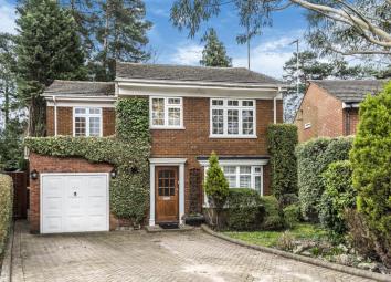 Detached house For Sale in Camberley
