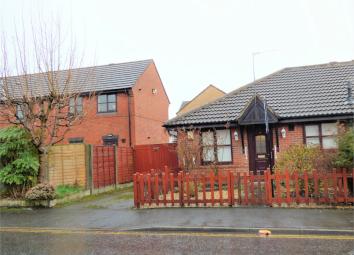 Semi-detached bungalow For Sale in Blackburn