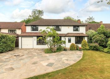 Detached house For Sale in Gerrards Cross