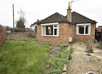 Detached bungalow For Sale in Cheltenham