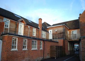 Flat To Rent in Newbury