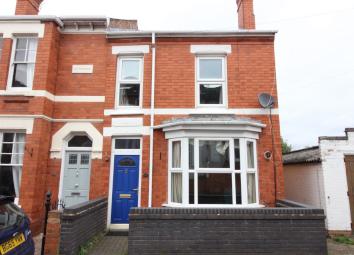 Semi-detached house For Sale in Worcester