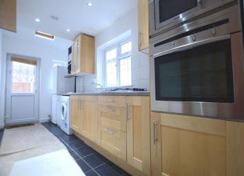 Terraced house To Rent in Aldershot