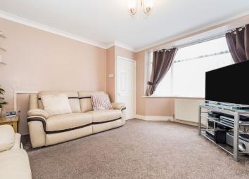 End terrace house For Sale in Dagenham