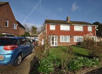 Semi-detached house To Rent in Canterbury