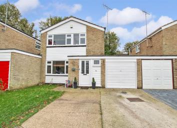 Detached house For Sale in Brentwood