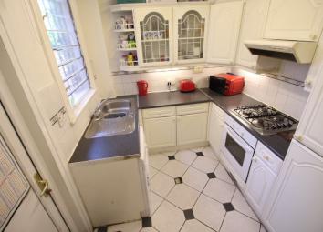 Studio To Rent in Croydon