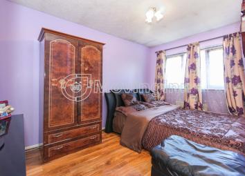 Studio To Rent in Croydon