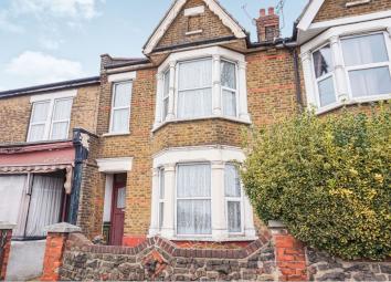 Terraced house For Sale in Southend-on-Sea