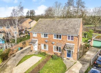 Semi-detached house For Sale in Abingdon