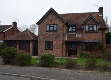 Detached house For Sale in Basildon