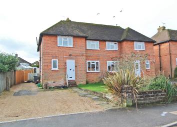 Semi-detached house For Sale in Petersfield