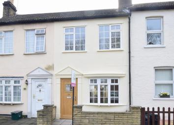 Terraced house For Sale in Sutton