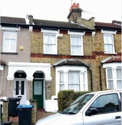 Terraced house For Sale in Croydon