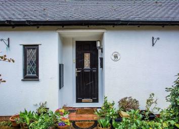 Detached bungalow For Sale in Banbury
