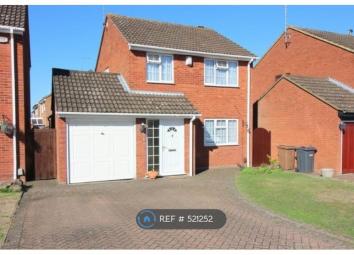 Detached house To Rent in Luton