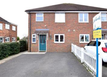 Semi-detached house For Sale in Ashford