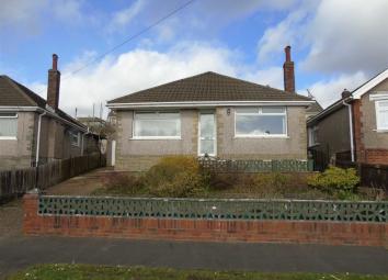 Detached bungalow For Sale in Swansea