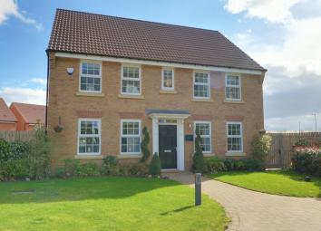 Detached house For Sale in Hull